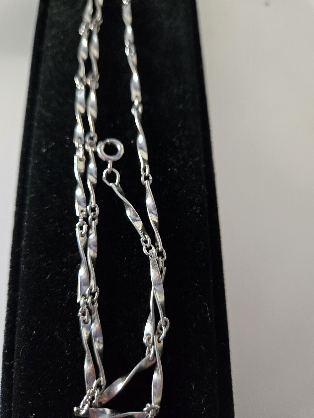 Sterling Silver Twisted Link Necklace - Silver - 20ins